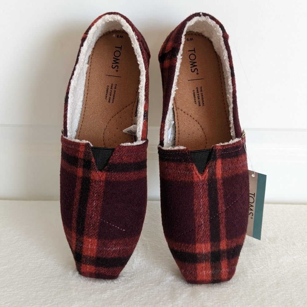 TOMS Slip On Flats Belmont Wool Blend Red Plaid Upper Faux Shearling Lined 9 NWT - Picture 9 of 13